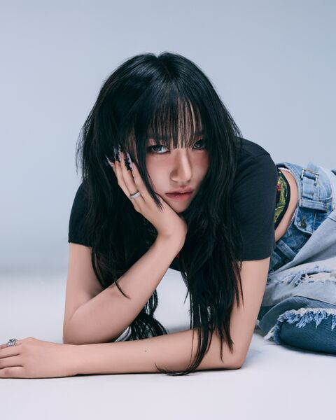 File:Sooin - BURNING UP promo.jpg