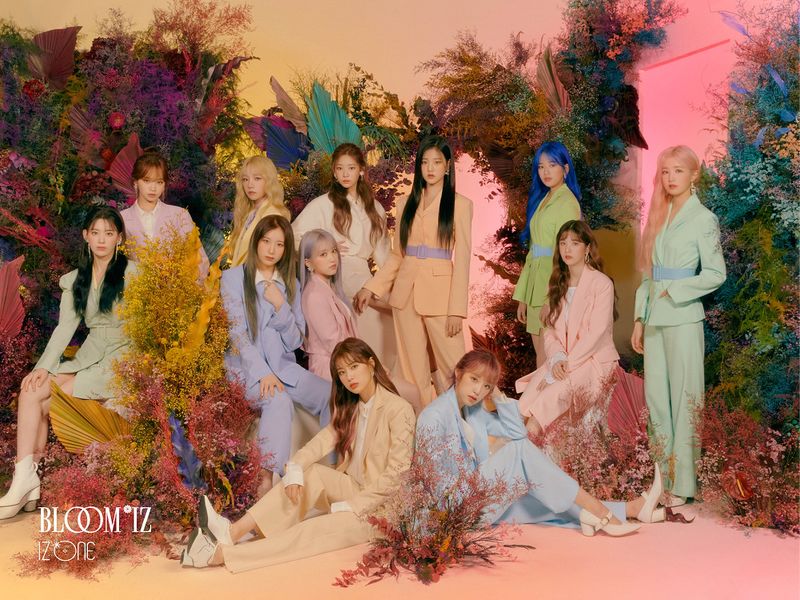File:IZONE - BLOOMIZ promo.jpg