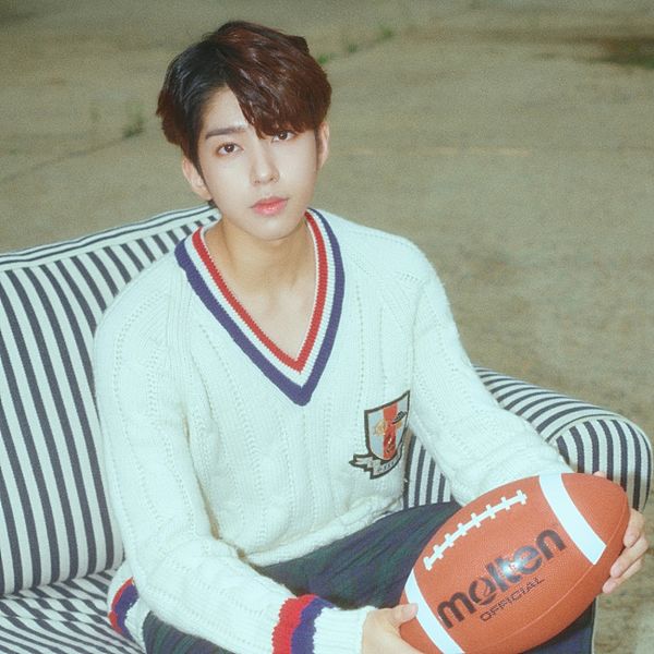 File:Shihyun - weeee promo.jpg