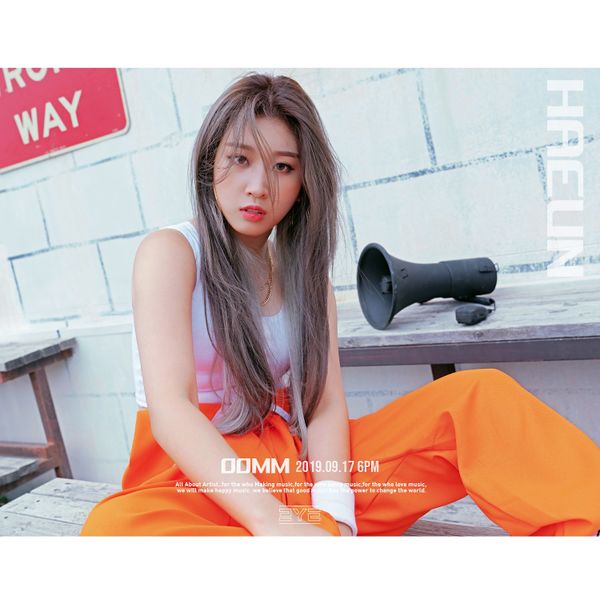 File:Haeun - OOMM promo.jpg