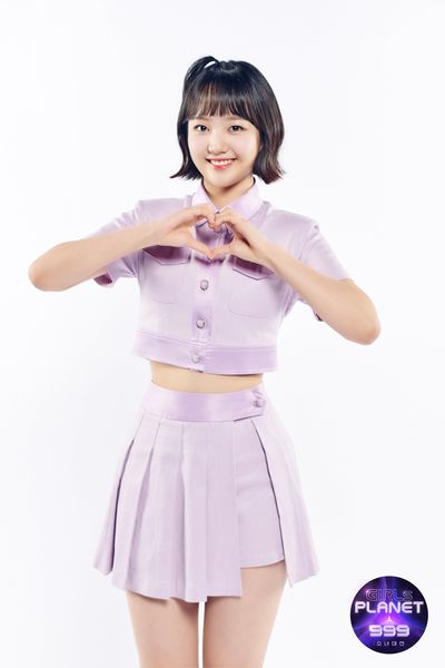 File:Lee Chaeyun - Girls Planet 999 promo.jpg