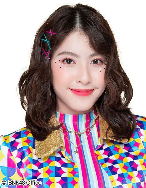 File:BNK48 Minmin 2019.jpg