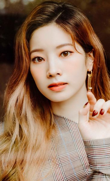 File:Dahyun - BETTER promo.jpg