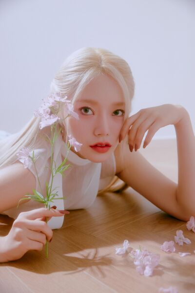 File:Keena - The Beginning promo.jpg