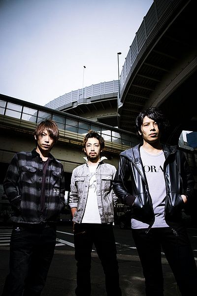 File:ManycomesHalfLifePROMO.jpg