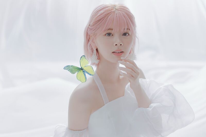 File:Riku - Paradise promo.jpg