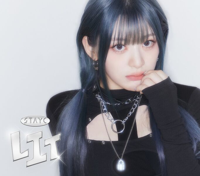 File:STAYC - LIT SEEUN.jpg