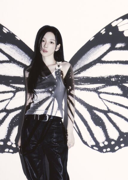 File:Taeyeon Panorama The Best of Taeyeon promo.jpg