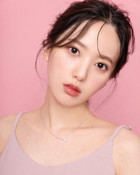 File:Yoonjo 2022.jpg