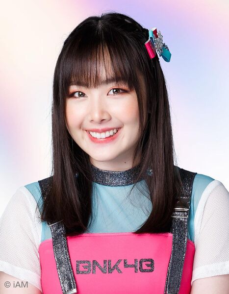 File:BNK48 Khamin 2021.jpg