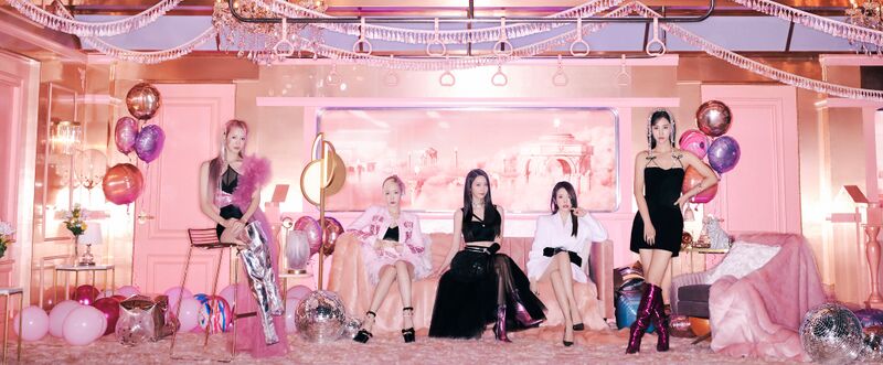 File:Girls' Generation-Oh!GG 2021.jpg