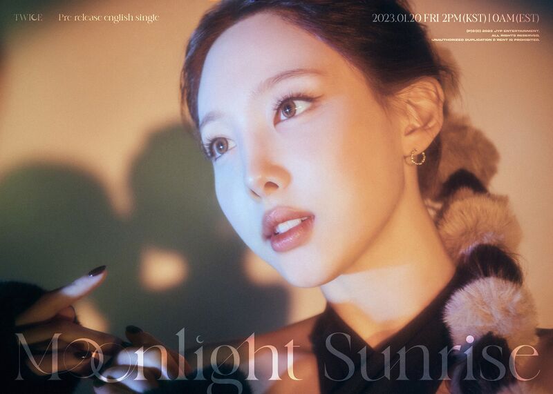 File:Nayeon - MOONLIGHT SUNRISE promo.jpg