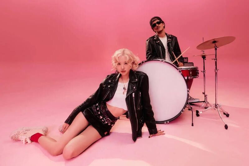 File:ROSE - APT promo2.jpg