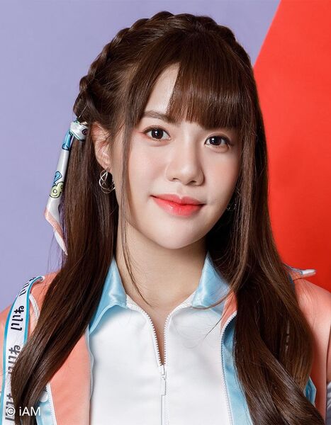 File:BNK48 Korn 2021-2.jpg