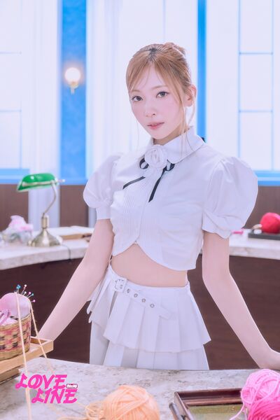 File:Mayuka - LOVE LINE -Japanese ver.- promo.jpg