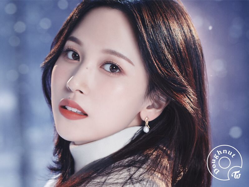 File:Mina - Doughnut promo.jpg