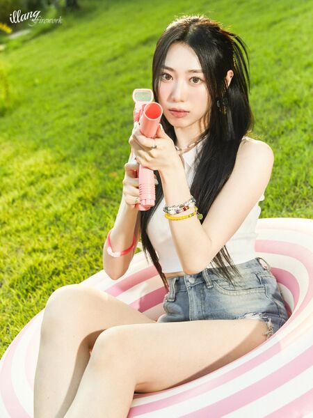 File:Elva - illang Firework promo.jpg