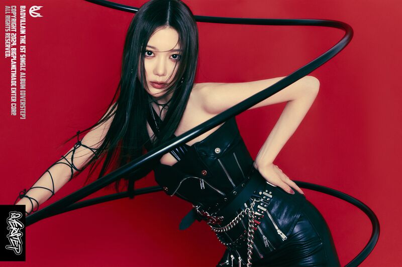File:YunSeo - OVERSTEP promo2.jpg