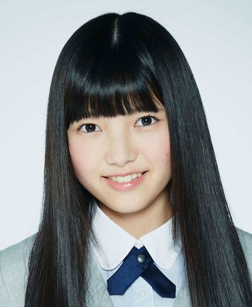 File:Keyakizaka46 Uemura Rina 2016.jpg