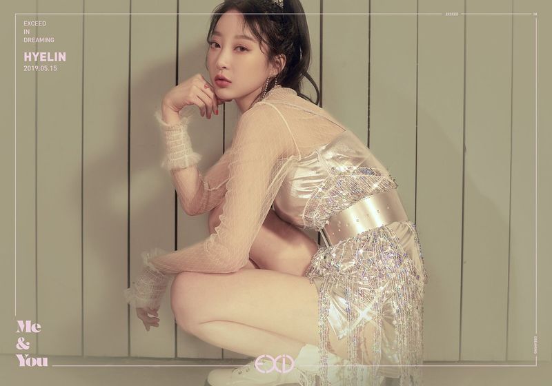 File:Hyelin - WE promo.jpg