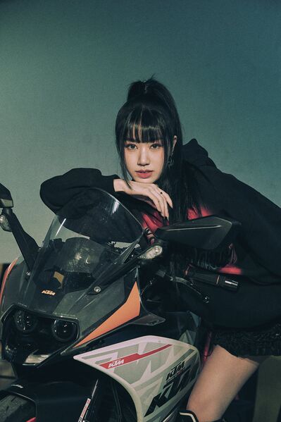 File:Tzuling - Bomb promo.jpg