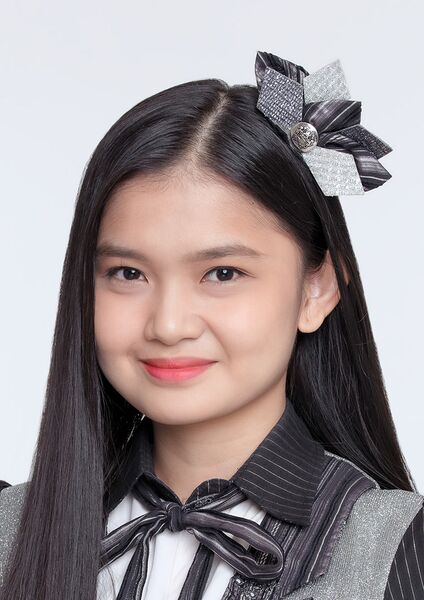 File:JKT48 Indah 2021.jpg