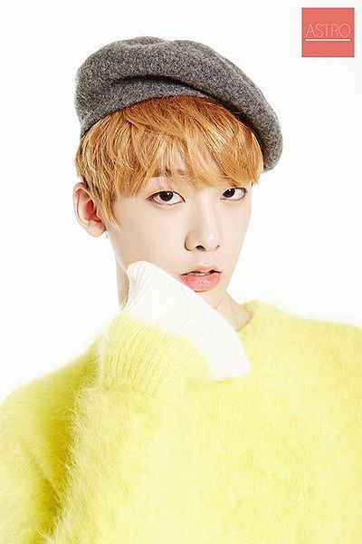 File:Sanha (2000).jpg