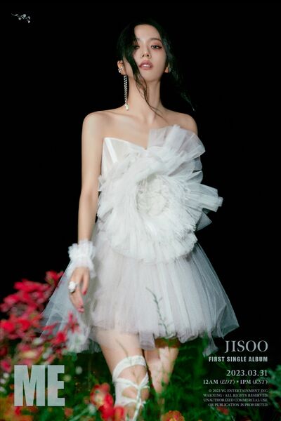 File:Jisoo - ME promo.jpg