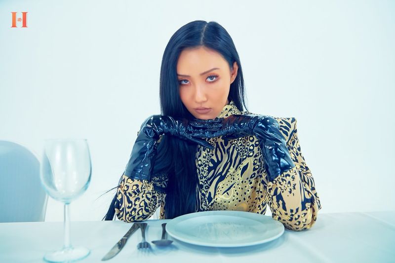 File:Hwasa - Meongcheongi (TWIT) promo.jpg