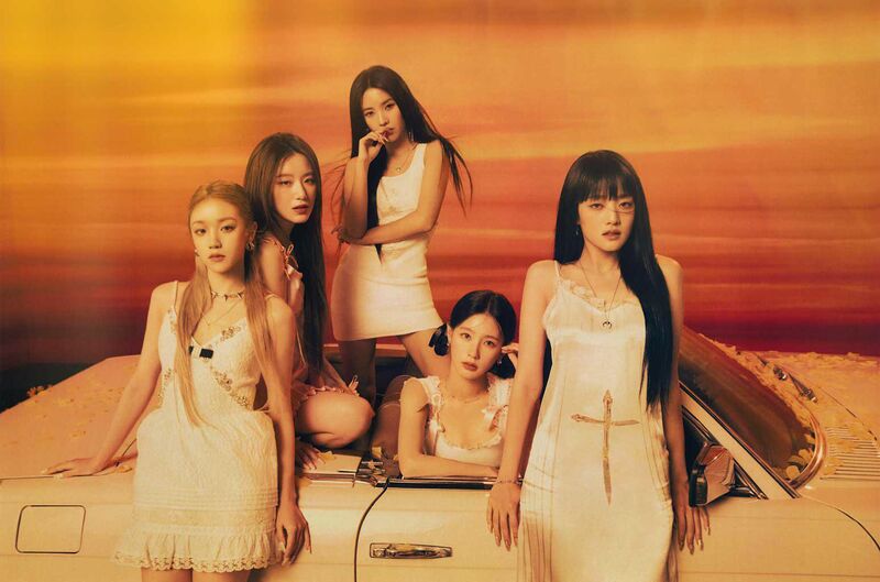 File:(G)I-DLE - HEAT promo.jpg
