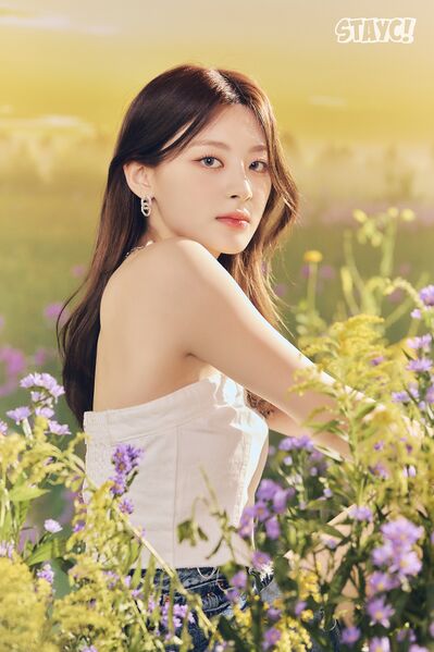 File:Seeun - TEENFRESH promo.jpg