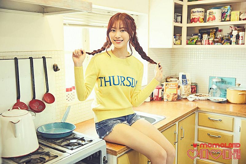 File:MOMOLAND Jane - Eomaeomahae promo.jpg