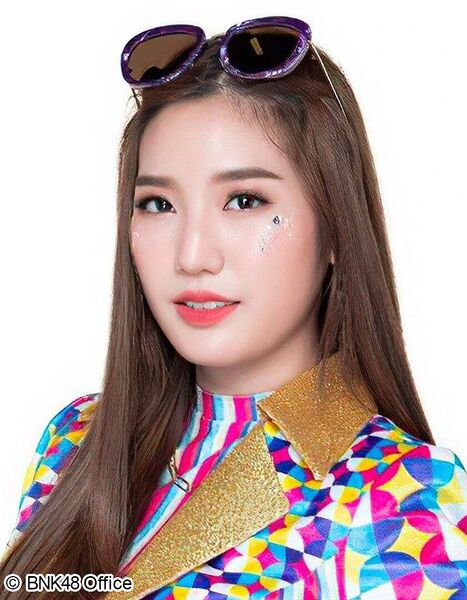 File:BNK48 Natherine 2019.jpg