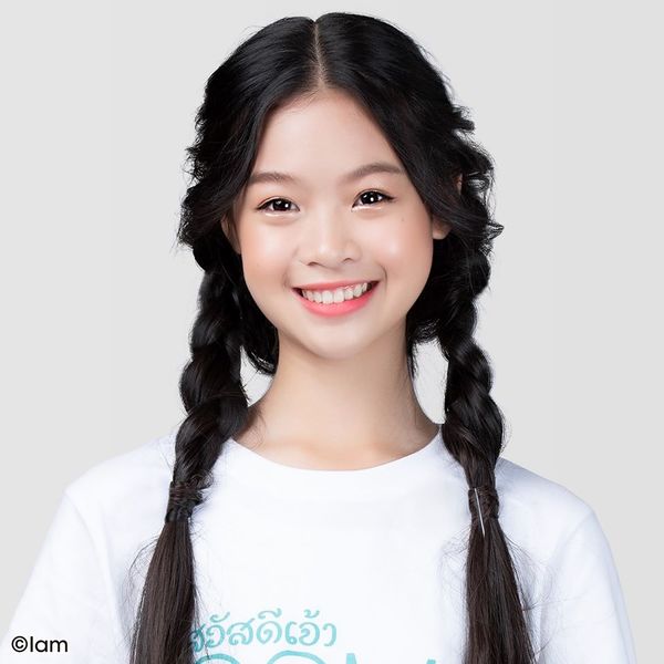 File:CGM48 Parima 2019.jpg