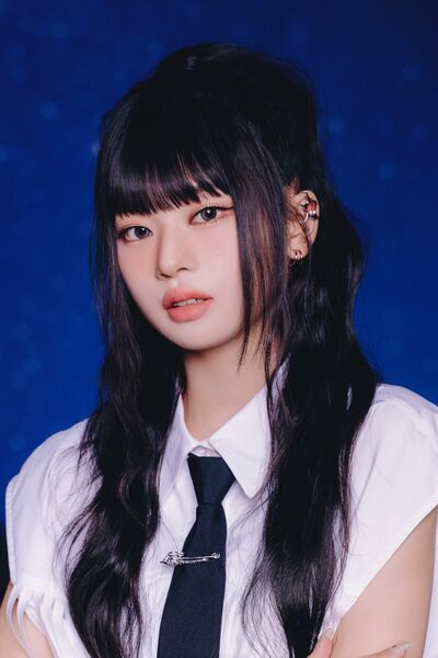 File:Rinon - Hi-Five promo.jpg