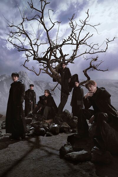 File:EXO - REVERXE promo2.jpg