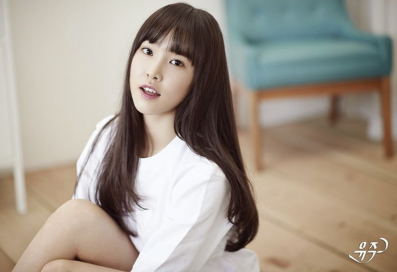 File:G FRIEND Yuju.jpg