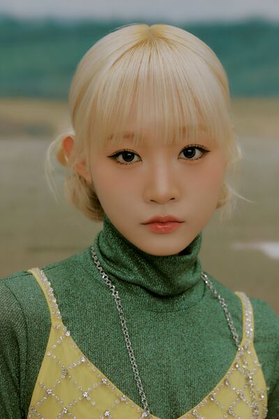 File:Shizuku - MIRAI promo.jpg