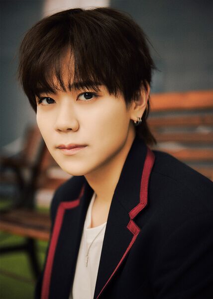 File:Fujimaki Kyosuke - A promo.jpg