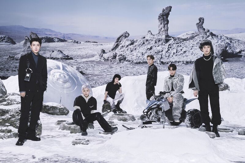 File:EXO 2022 Winter SMTOWN.jpg