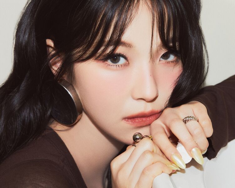 File:Baek Jiheon - From Our 20's promo.jpg