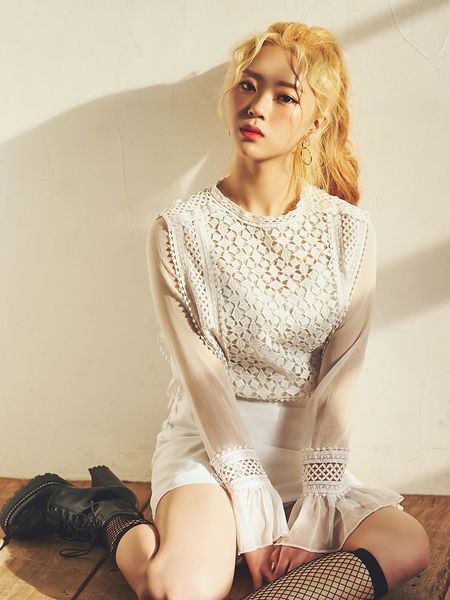 File:Yoonji - Mogmalla promo.jpg