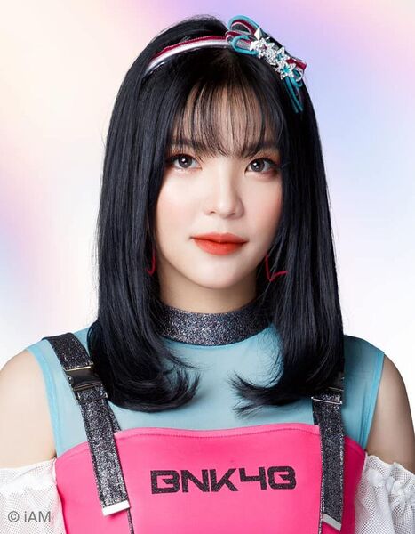 File:BNK48 Orn 2021.jpg