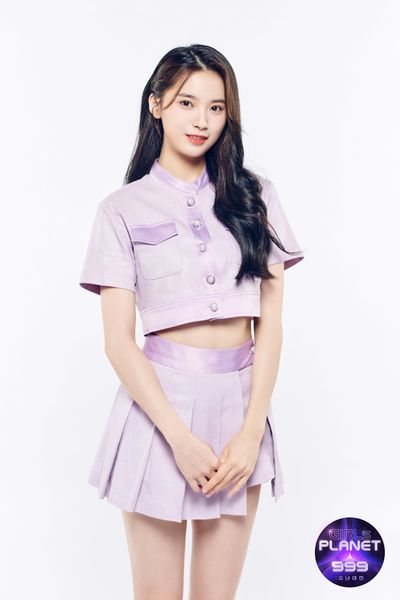 File:Huang Xingqiao - Girls Planet 999 promo.jpg