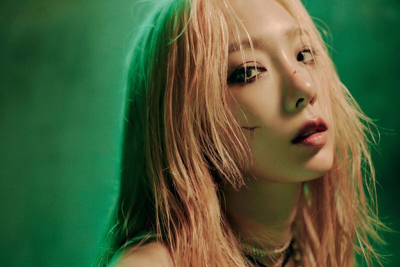 File:Taeyeon - Can't Control Myself promo.jpg