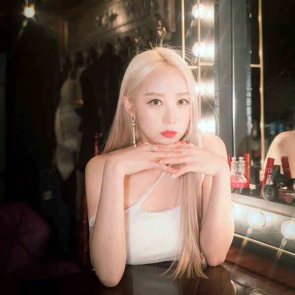 File:Dohee - ONE promo.jpg