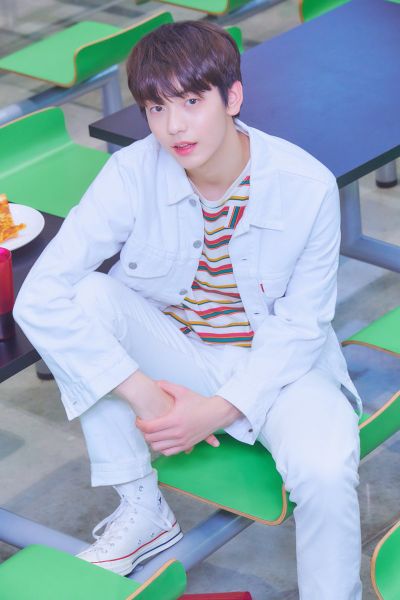 File:Soobin - THE DREAM CHAPTER STAR promo.jpg