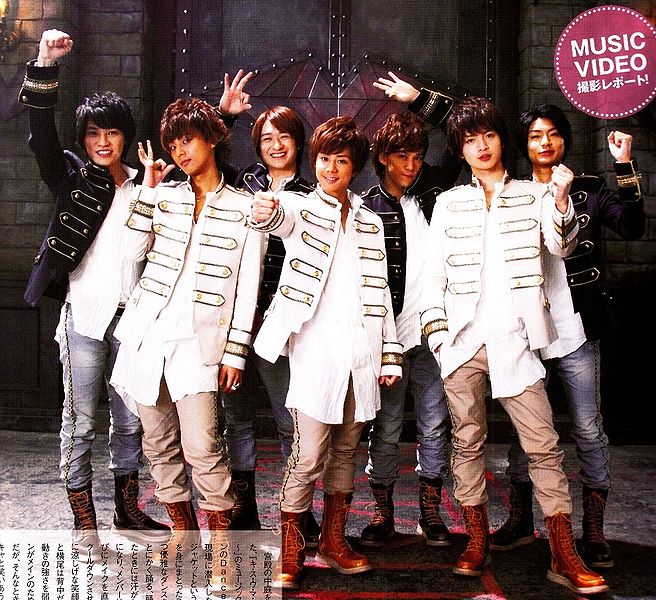 File:201303 WeeklyOnlyStar 01.jpg