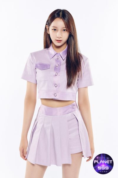 File:Kim Yeeun - Girls Planet 999 promo.jpg