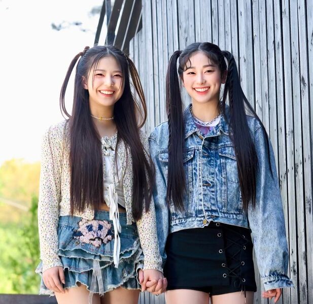 File:WonyYeonseo - Baram promo.jpg